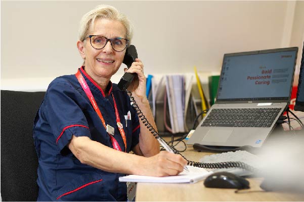 SinglePoint nurse on the phone to a patient